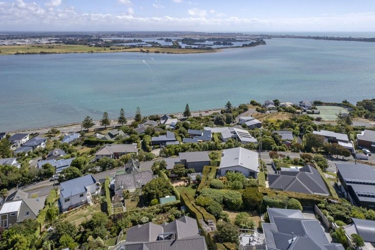 Photo of property in 42 Saint Andrews Hill Road, Mount Pleasant, Christchurch, 8081