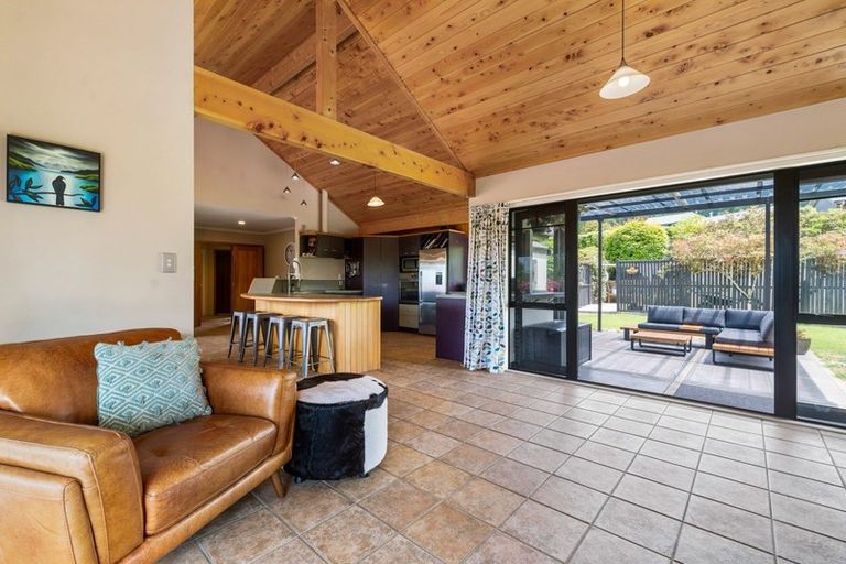 Photo of property in 28 Atkins Lane, Hamurana, Rotorua, 3097