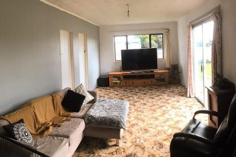 Photo of property in 33 Haselden Street, Westport, 7825