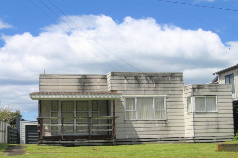 Photo of property in 20 Wallnutt Avenue, Waihi Beach, 3611