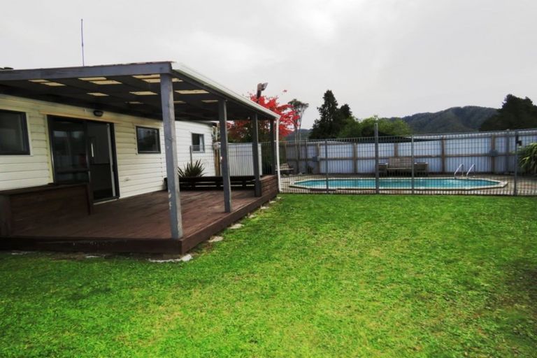 Photo of property in 5 Chattockville Road, Reefton, 7830
