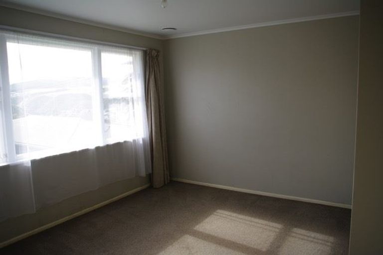 Photo of property in 23 Diane Grove, Paparangi, Wellington, 6037