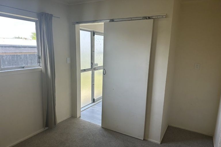 Photo of property in 1/29 Mon Desir Place, Manurewa, Auckland, 2102