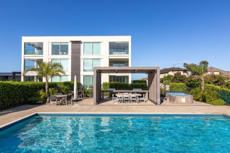 Photo of property in 12/383 Hibiscus Coast Highway, Orewa, 0931