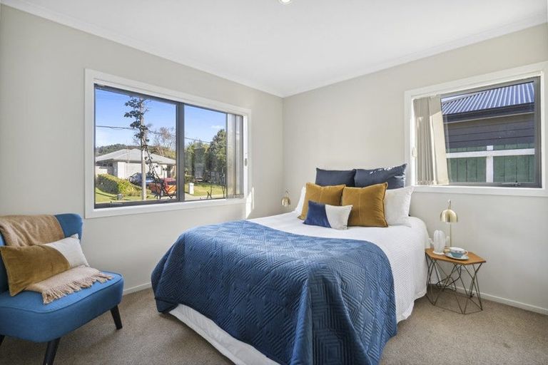 Photo of property in 94 Farmer Crescent, Taita, Lower Hutt, 5011