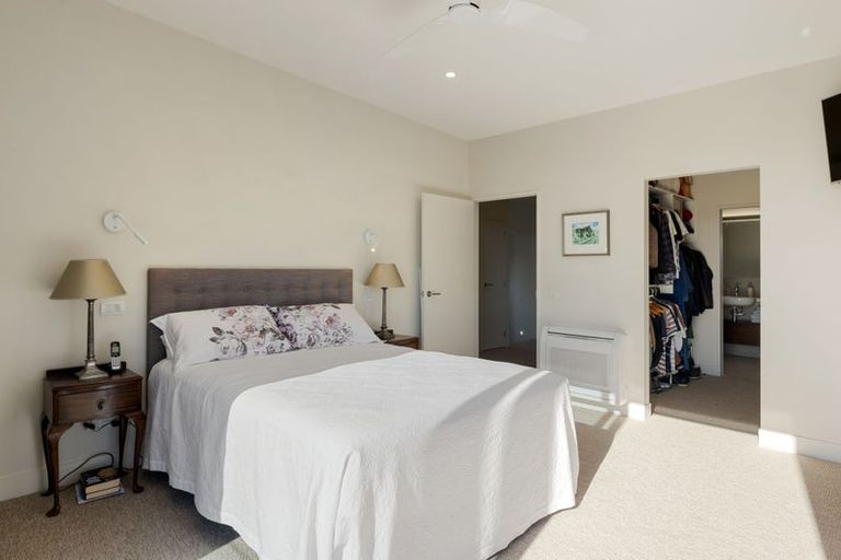 Photo of property in 142 Lake Crescent, Hamilton Lake, Hamilton, 3204