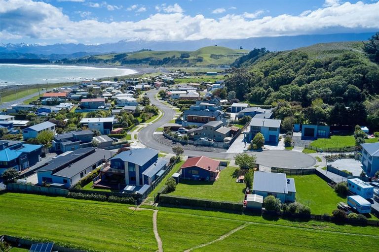 Photo of property in 61 Kotare Place, South Bay, Kaikoura, 7300