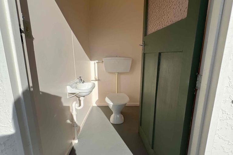 Photo of property in 43 Gorge Road, Waimate, 7924