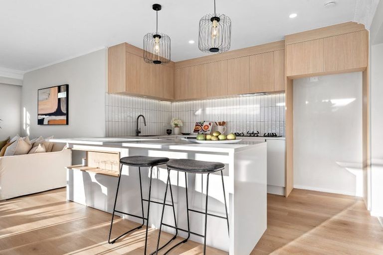 Photo of property in 4 Kelston Street, New Lynn, Auckland, 0600