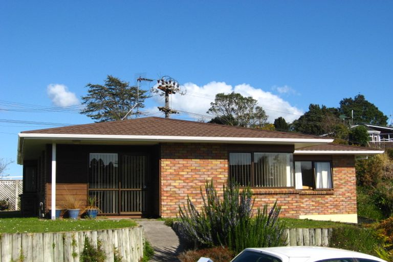 Photo of property in 2 Ruskin Place, Westown, New Plymouth, 4310