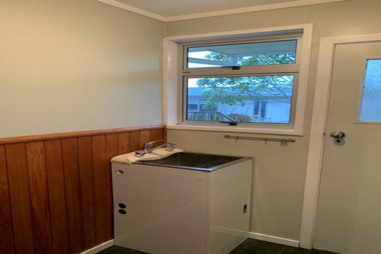 Photo of property in 34 Ongo Road, Hunterville, 4730