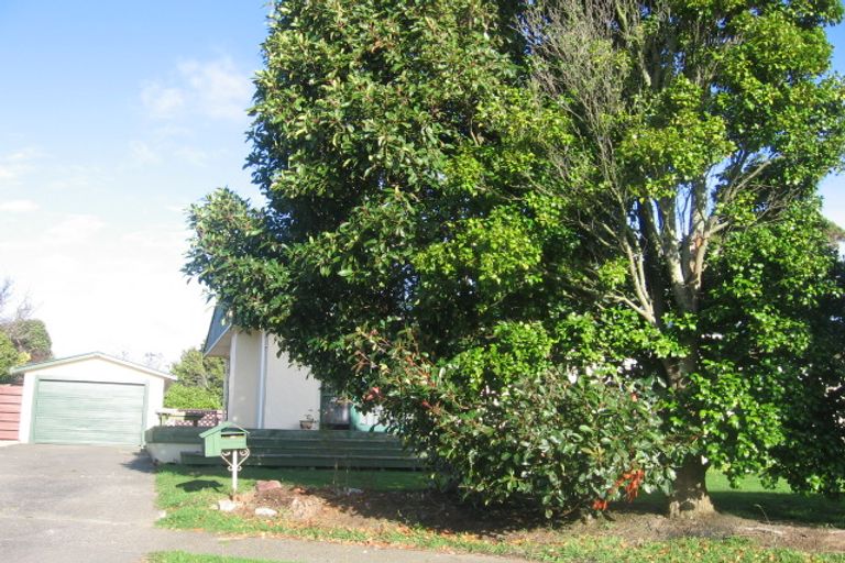 Photo of property in 4 Drayton Place, Highbury, Palmerston North, 4412