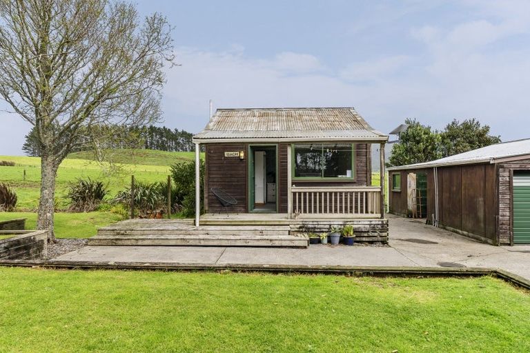 Photo of property in 612 Plymouth Road, Koru, New Plymouth, 4374
