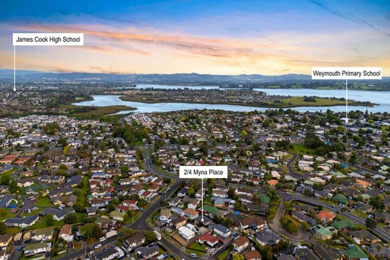 Photo of property in 2/4 Myna Place, Weymouth, Auckland, 2103