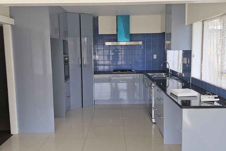 Photo of property in 156 Manuroa Road, Takanini, 2112