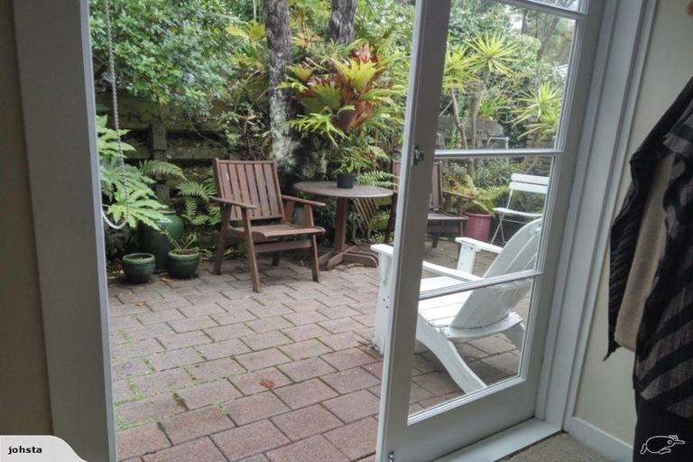 Photo of property in 1/139 Kelburn Parade, Kelburn, Wellington, 6012