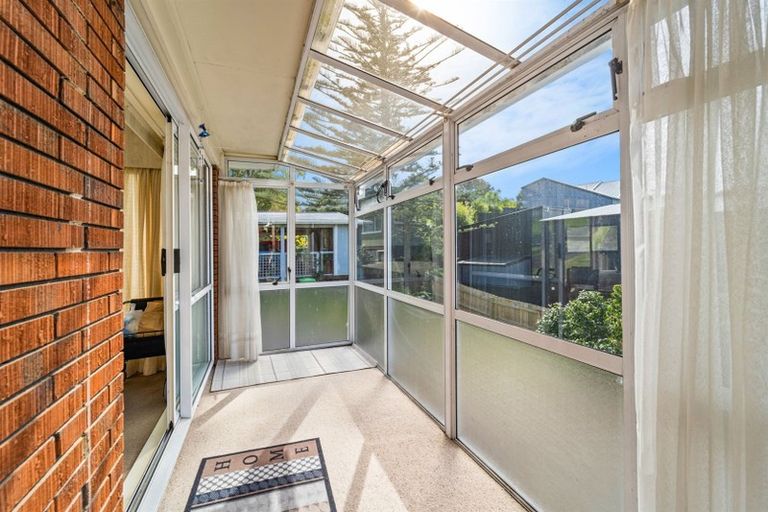 Photo of property in 1/66 Bentley Avenue, Glenfield, Auckland, 0629