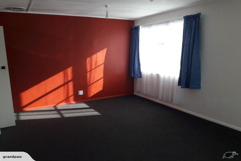 Photo of property in 1297 High Street, Taita, Lower Hutt, 5011