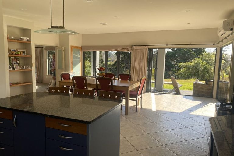 Photo of property in 109-111 Parrs Cross Road, Glen Eden, Auckland, 0612