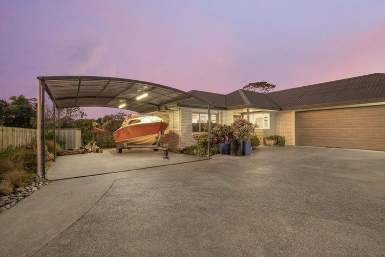 Photo of property in 10 Greta Place, Stanmore Bay, Whangaparaoa, 0932
