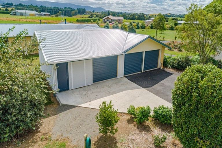 Photo of property in 167 Heretaunga Road, Maharahara, Dannevirke, 4972