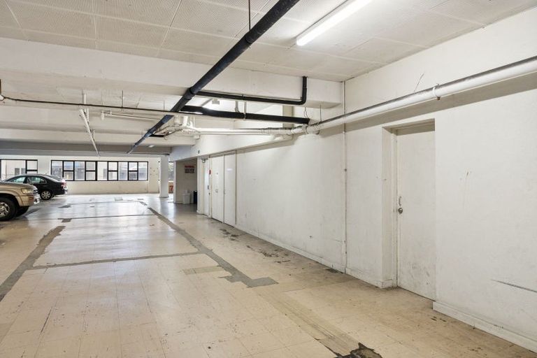 Photo of property in 17 Kent Terrace - Kent Apartments, 5c/16 Kent Terrace, Mount Victoria, Wellington, 6011