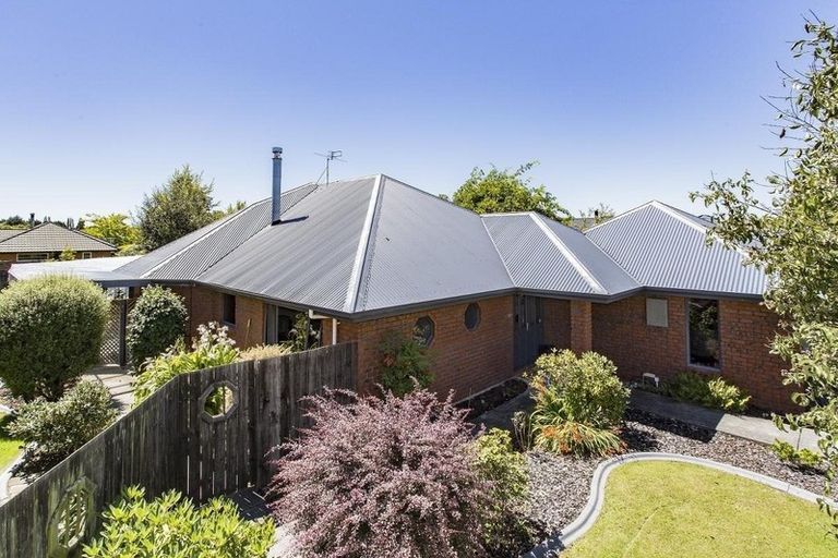 Photo of property in 22 Welsford Street, Woodend, 7610