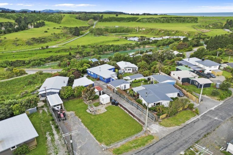 Photo of property in 14 Hall Street, Motunau, Waipara, 7387