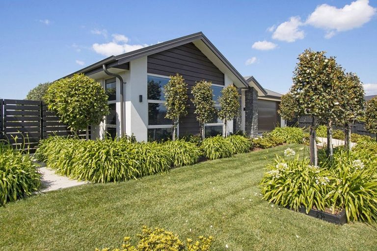 Photo of property in 9 Wairere Rise, Omokoroa, 3114