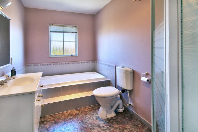 Photo of property in 14 Sailfish Drive, West Harbour, Auckland, 0618