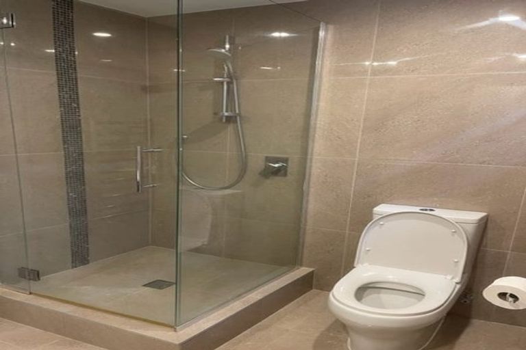 Photo of property in 9a Gwenand Place, Botany Downs, Auckland, 2010