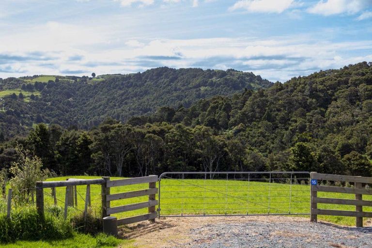 Photo of property in 16 Short Lane, Waipu, 0582