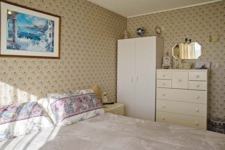 Photo of property in 1/32 Gibbons Road, Weymouth, Auckland, 2103