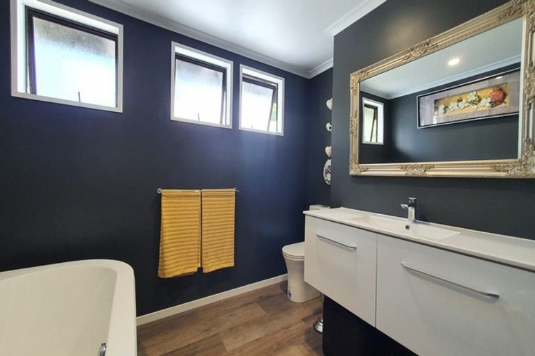 Photo of property in 6 Nixs Road, Apiti, Kimbolton, 4774