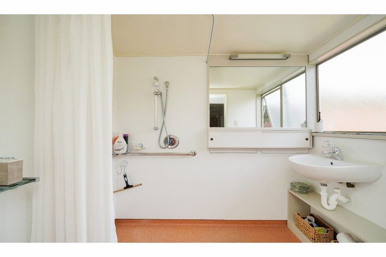 Photo of property in 52 Orwell Crescent, Newfield, Invercargill, 9812