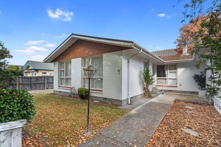 Photo of property in 1/41 Darvel Street, Riccarton, Christchurch, 8011