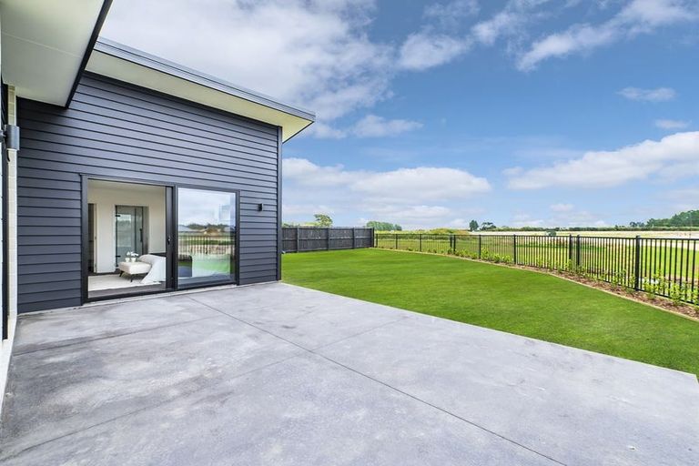 Photo of property in 32 Da Vinci Avenue, Leeston, 7632