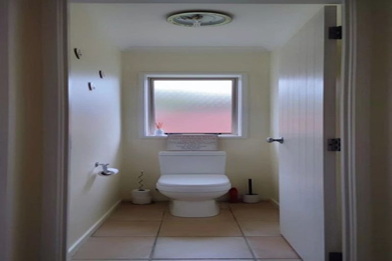 Photo of property in 3 Lantern Court, Henderson, Auckland, 0612