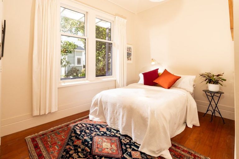 Photo of property in 32 Wade Street, Wadestown, Wellington, 6012