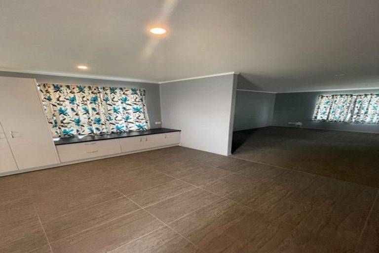 Photo of property in 4 Ririno Place, Manurewa, Auckland, 2102