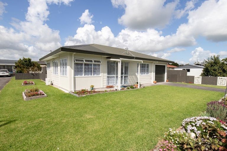 Photo of property in 2a Ranui Street, Ngatea, 3503