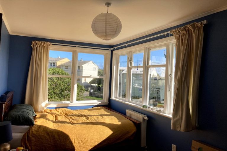 Photo of property in 19a Kekerenga Street, Strathmore Park, Wellington, 6022