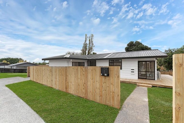 Photo of property in 1/53 Redcrest Avenue, Red Hill, Papakura, 2110