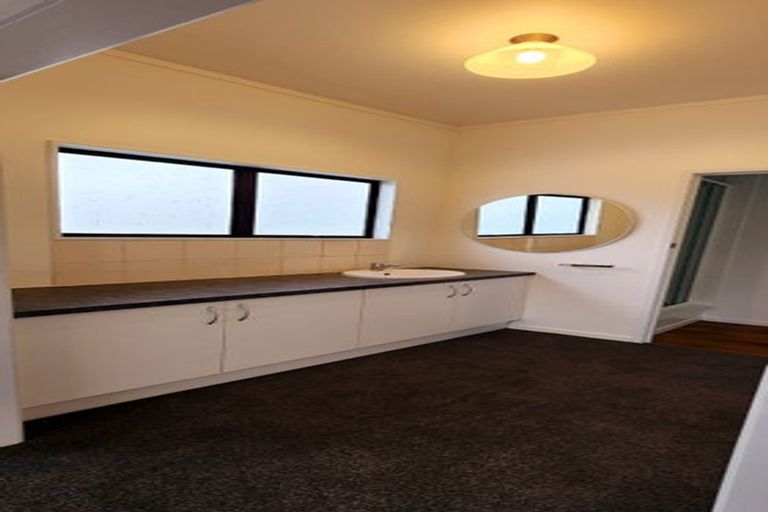 Photo of property in 15 Waiatawa Road, Tikipunga, Whangarei, 0112