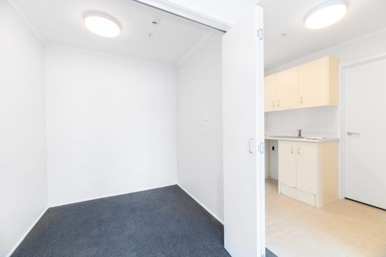 Photo of property in 11e/30 Westward Ho, Glen Eden, Auckland, 0602