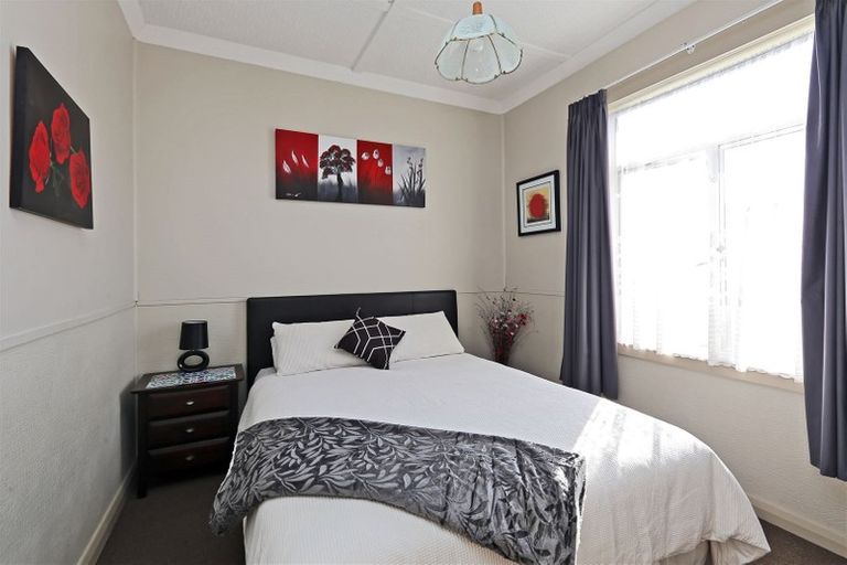 Photo of property in 1106 Karamu Road North, Mayfair, Hastings, 4122