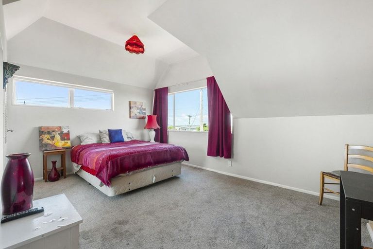 Photo of property in 141 Manuka Road, Bayview, Auckland, 0629