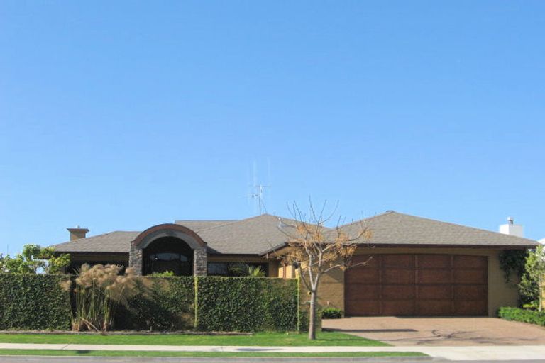 Photo of property in 39 Oriental Parade, Papamoa Beach, Papamoa, 3118