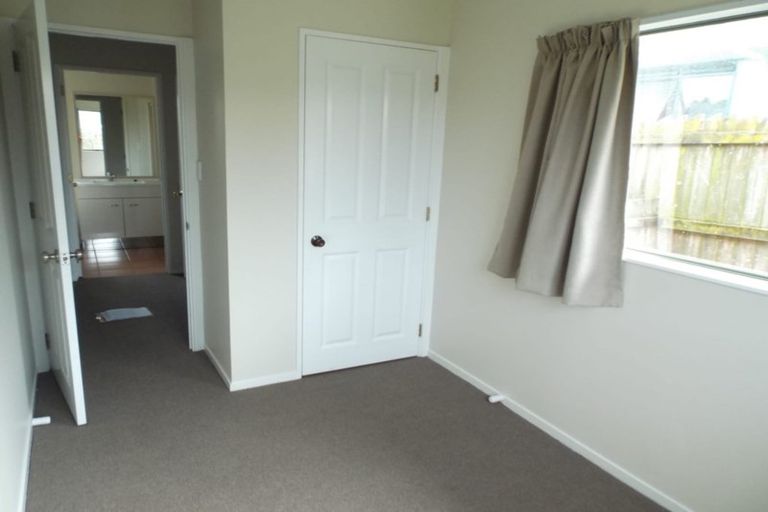 Photo of property in 1a Benton Place, Manurewa, Auckland, 2102