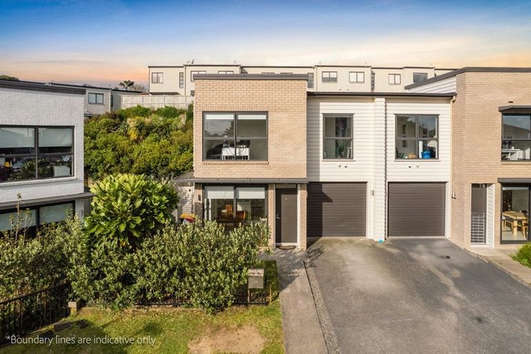 Photo of property in 55 Matairangi Avenue, Totara Heights, Auckland, 2105
